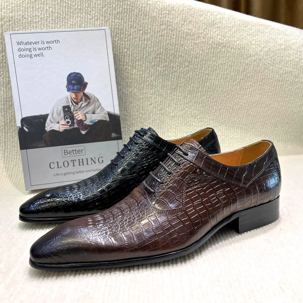 Men'S Formal Wear For A Wedding - イタリアの高級メンズポインテッドトゥオックスフォードシューズブラックコーヒーレザーレースアップドレスシューズ結婚式オフィスビジネスフォーマルウェア