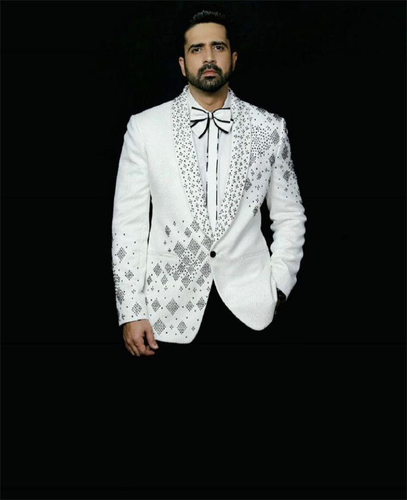 Men Formal Wear Black And White - クリスタルメンズスーツセット 2 ピース新郎白ブレザー + 黒パンツズボンフォーマルオフィスコート結婚式タキシードカスタマイズされたジャケット衣装