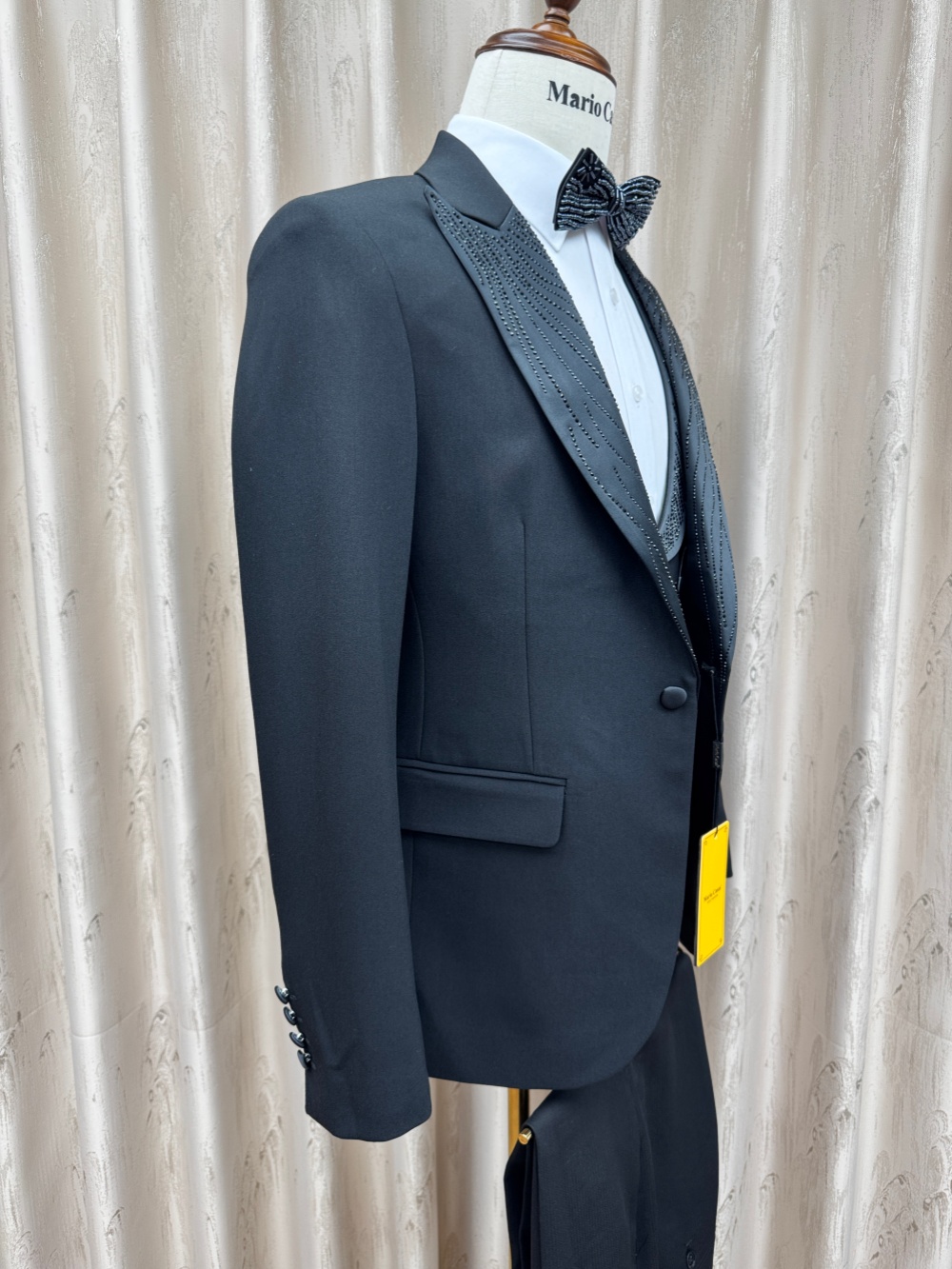 上品なフォーマルメンズスーツ3ピースセット 結婚式新郎用セッ - Formal Wear For Men In Wedding のレビューと価格