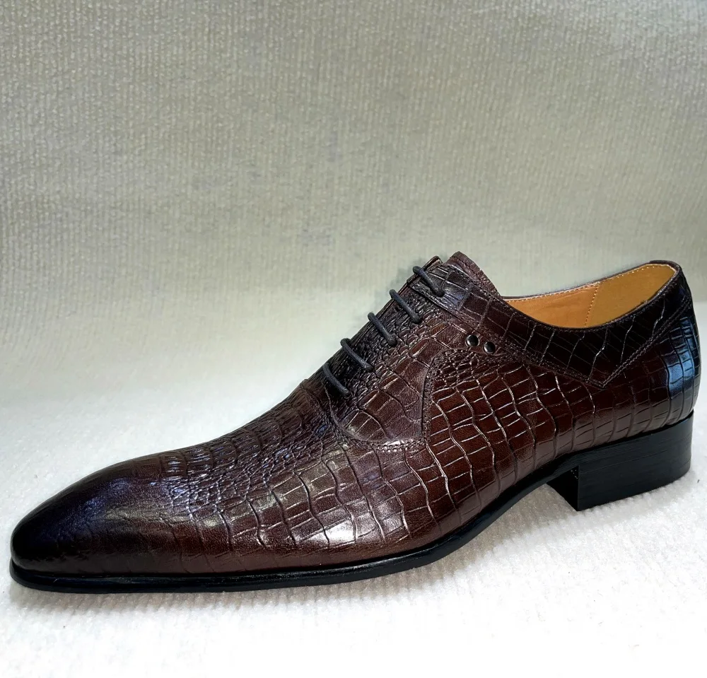 イタリアの高級メンズポインテッドトゥオックスフォードシューズ - Men'S Formal Wear For A Wedding のレビューと価格