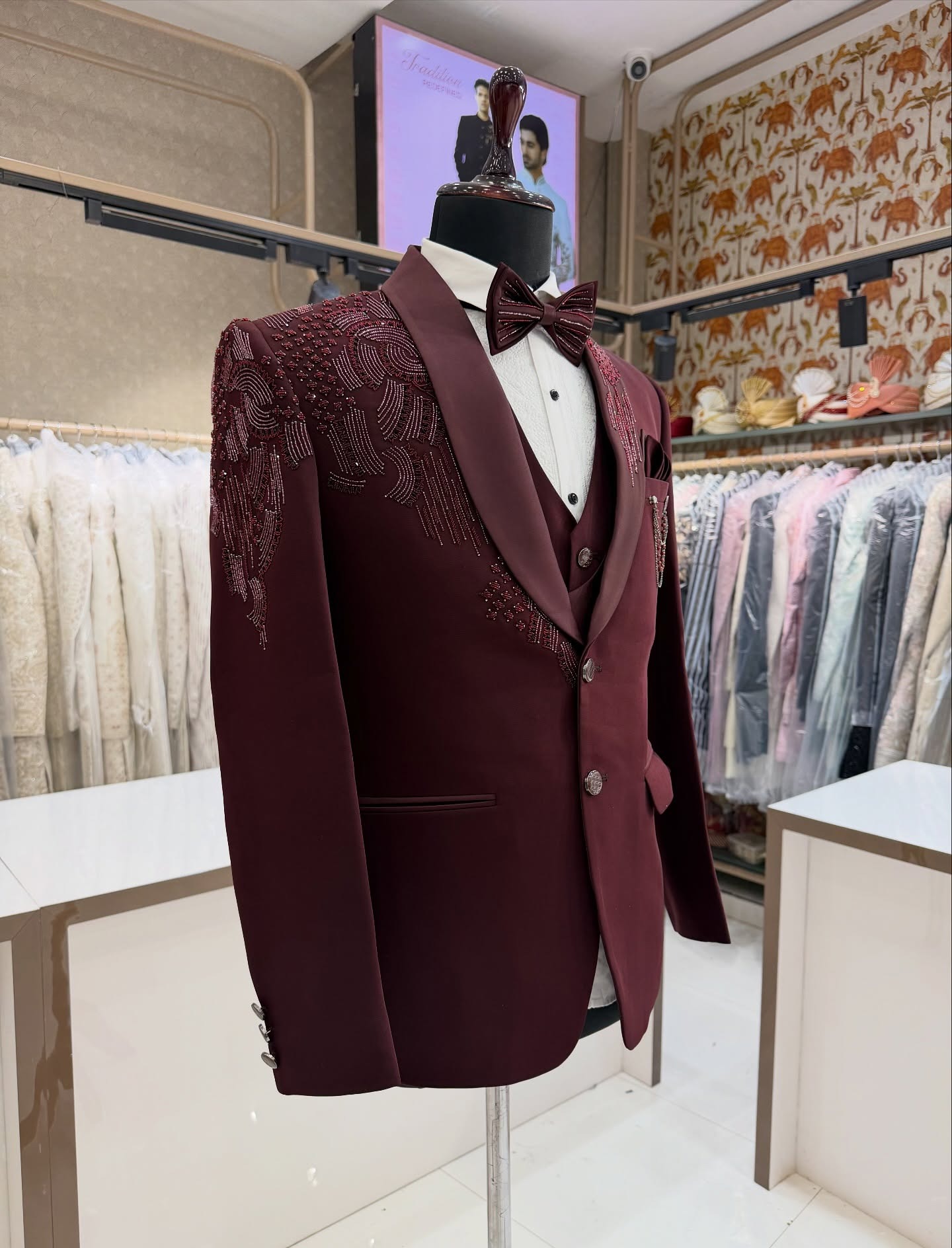 3ピース新郎用ウェディングタキシード、ビーズとクリスタル装飾 - Men Formal Wear Modern のレビューと価格