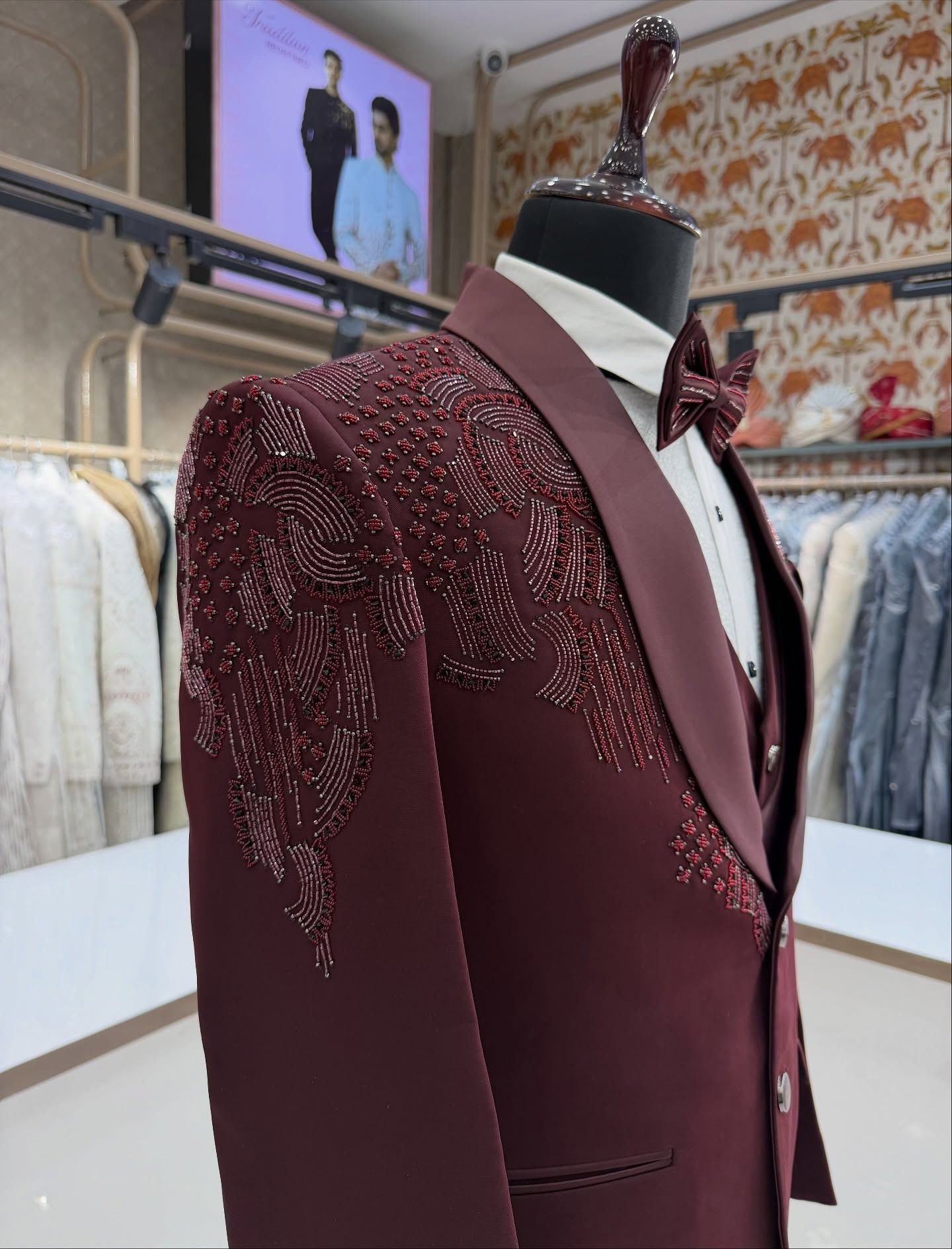 3ピース新郎用ウェディングタキシード、ビーズとクリスタル装飾 - Men Formal Wear Modern のレビューと価格